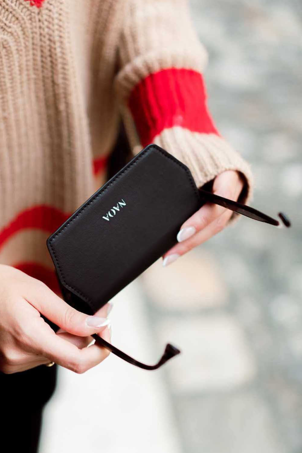 Naoa Apple Leather Slim Glasses Case