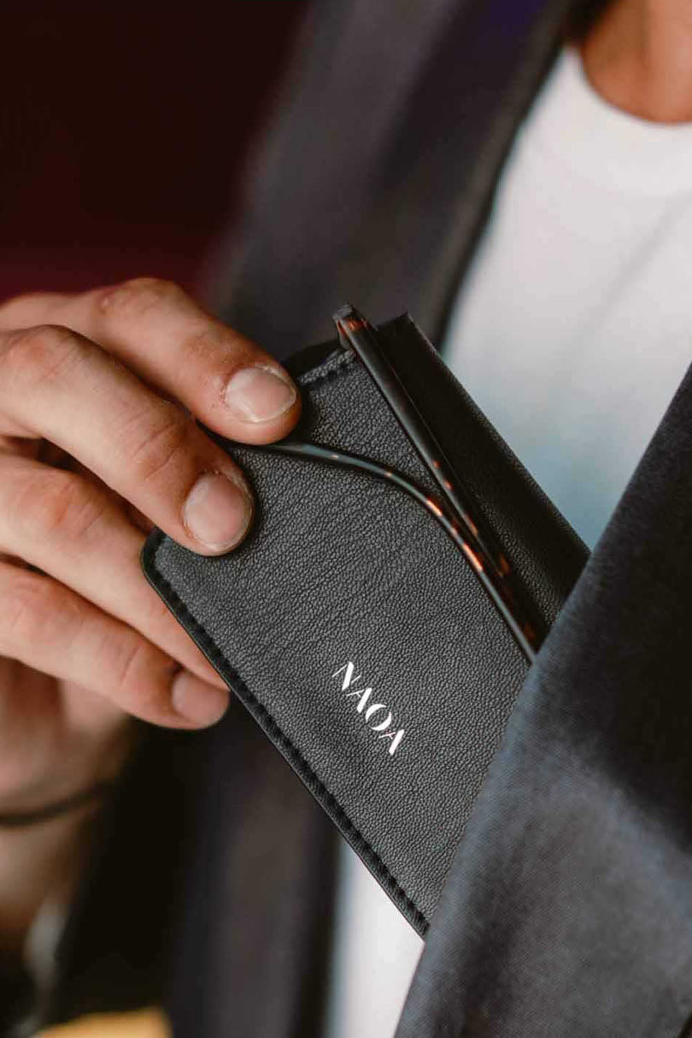 Naoa Apple Leather Slim Glasses Case