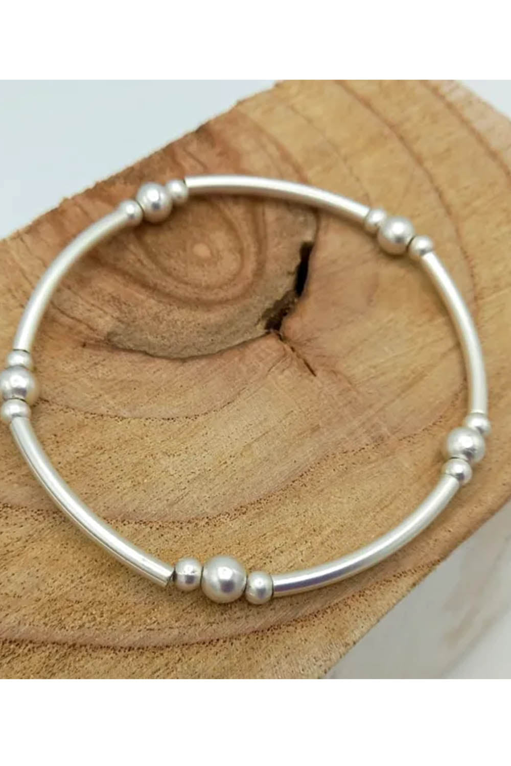 Jess & Lou Stretch Simple Bracelet