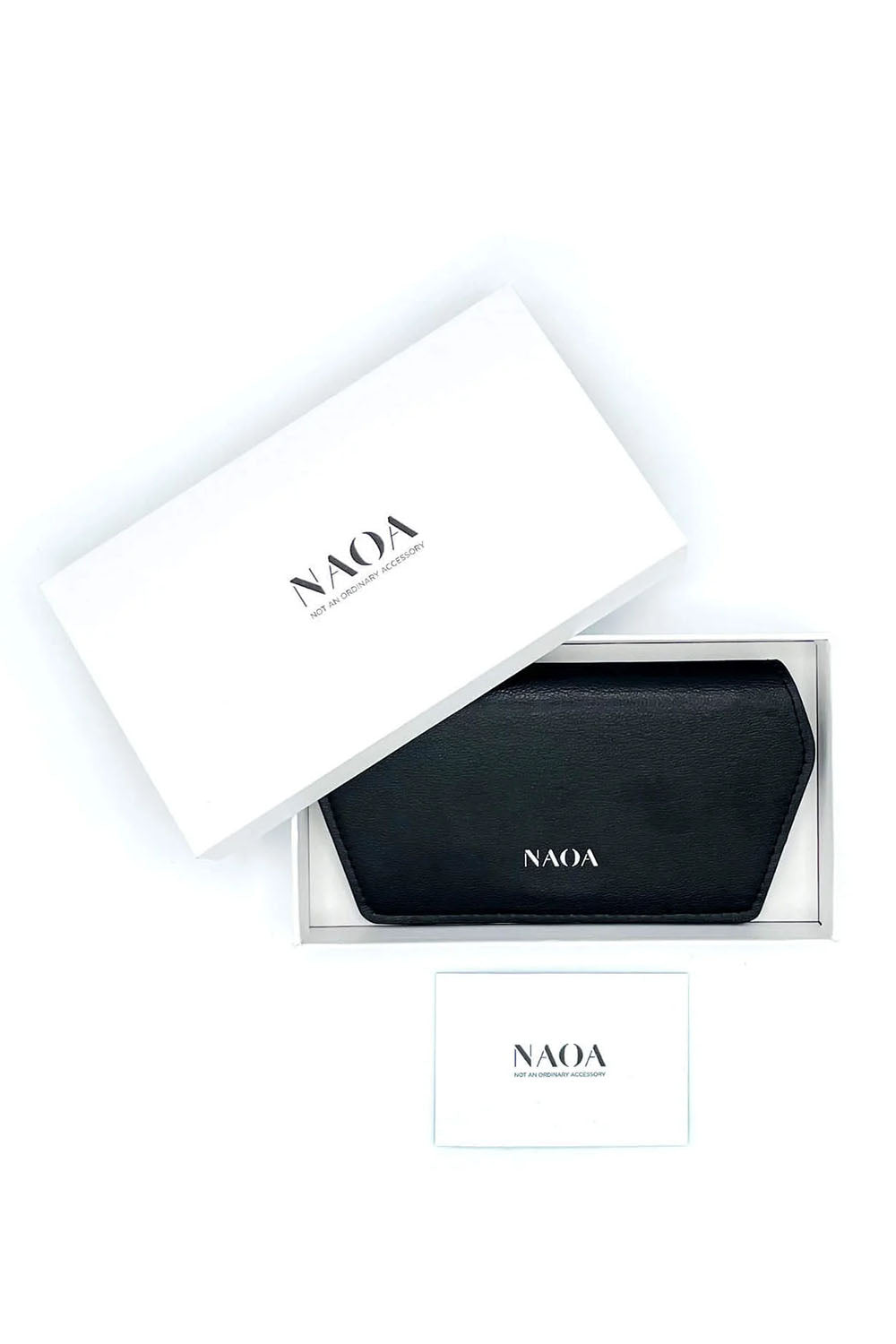 Naoa Apple Leather Slim Glasses Case