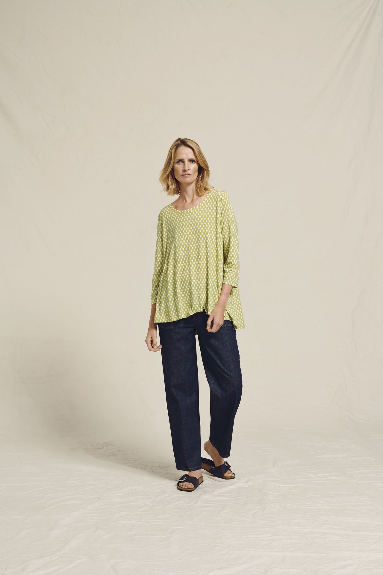 Two Danes Betta T-shirt Lentil Green
