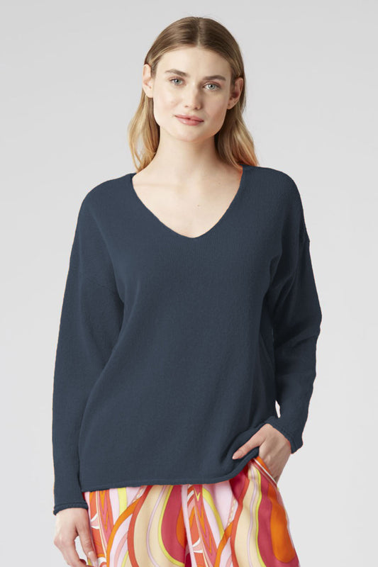 Pullover With V-Neck