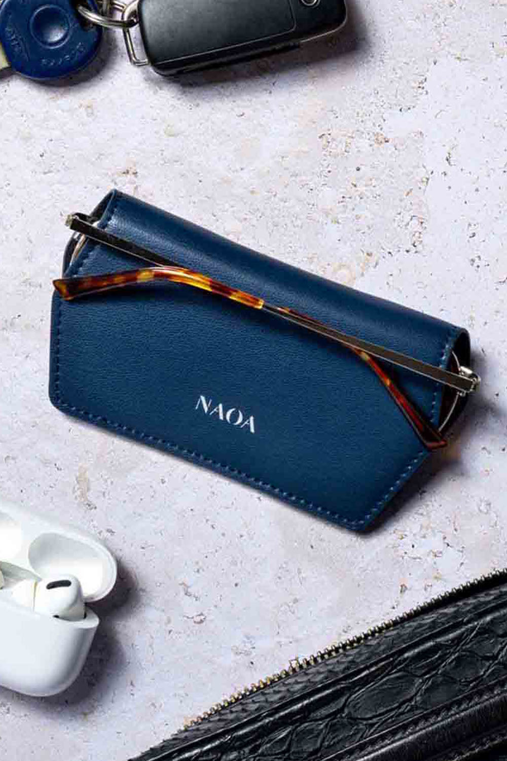 Naoa Apple Leather Slim Glasses Case Turquoise