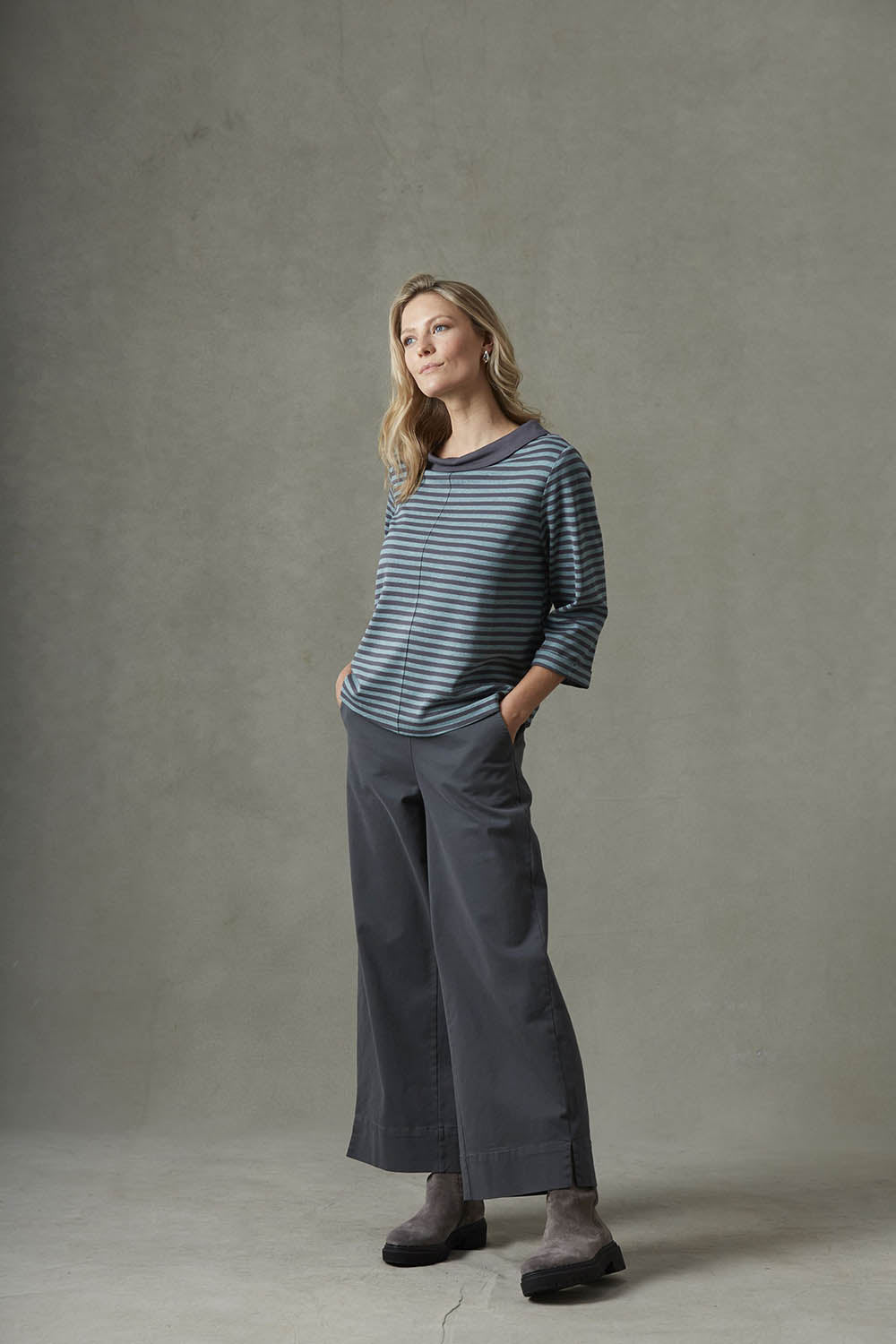 Wide 2593 Pants