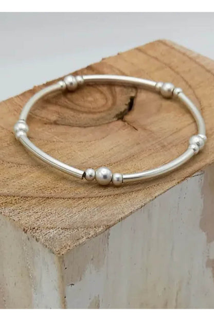 Jess & Lou Stretch Simple Bracelet Silver