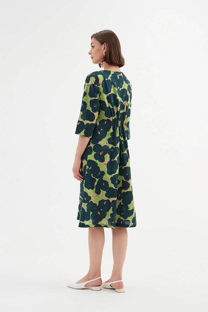 Curve Seam Poplin Dress
