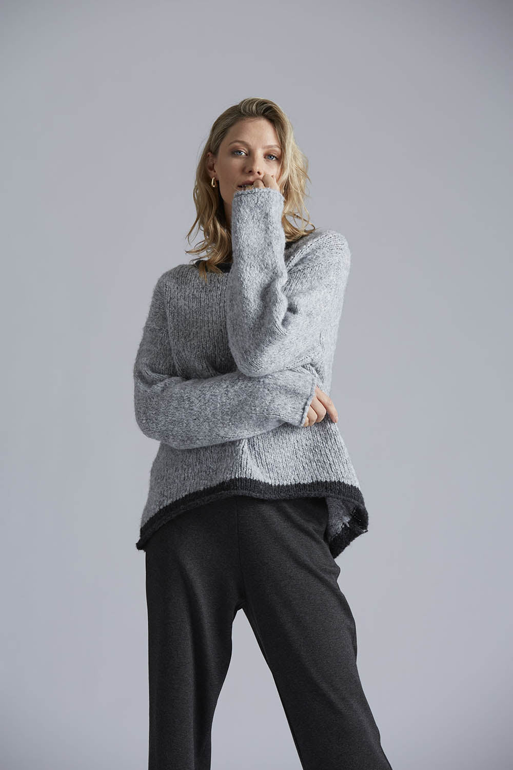 Edged Round Neck 2584 Sweater