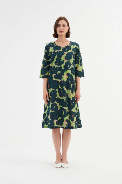Curve Seam Poplin Dress