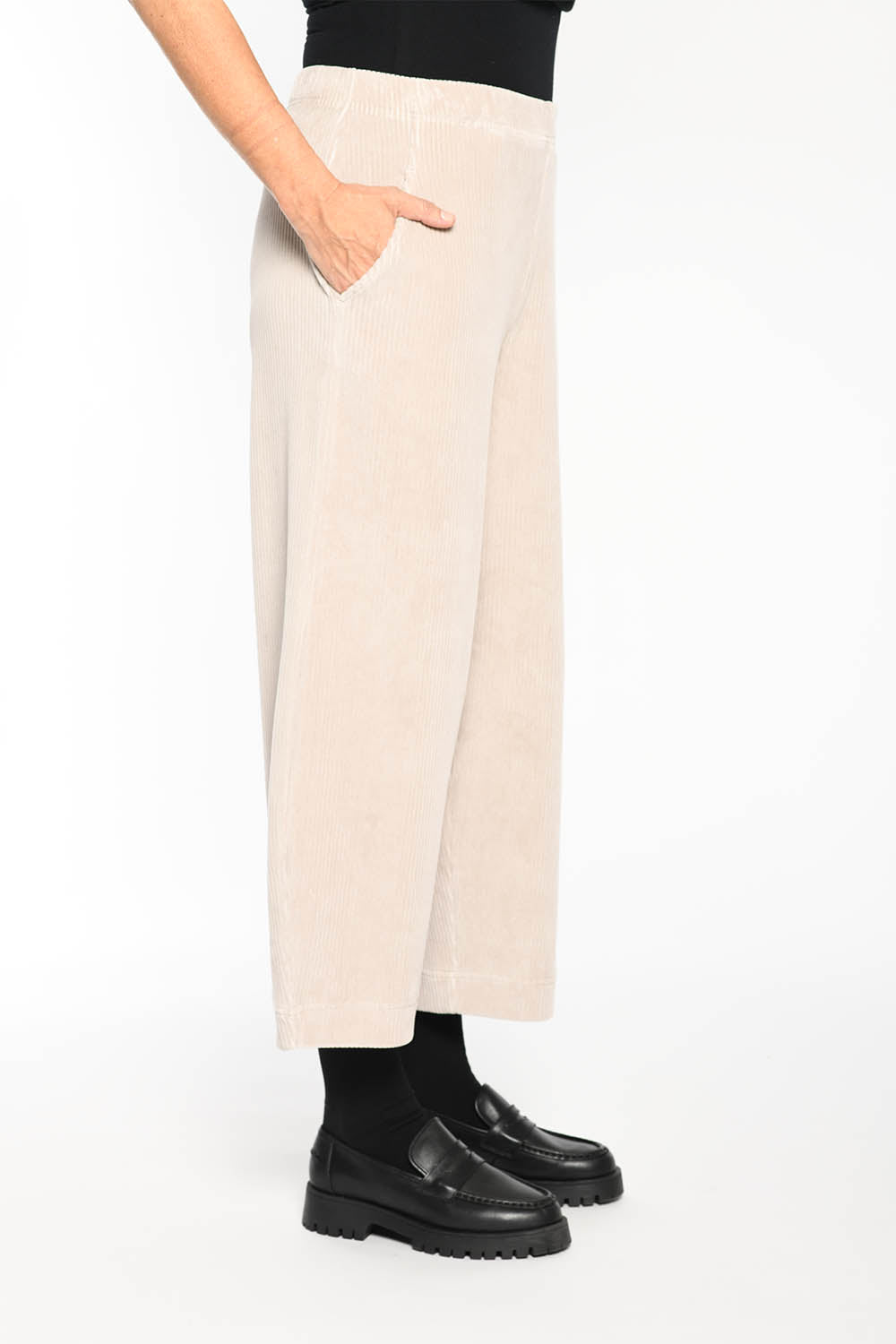 Jumbo Cord Cropped 9519 Pants