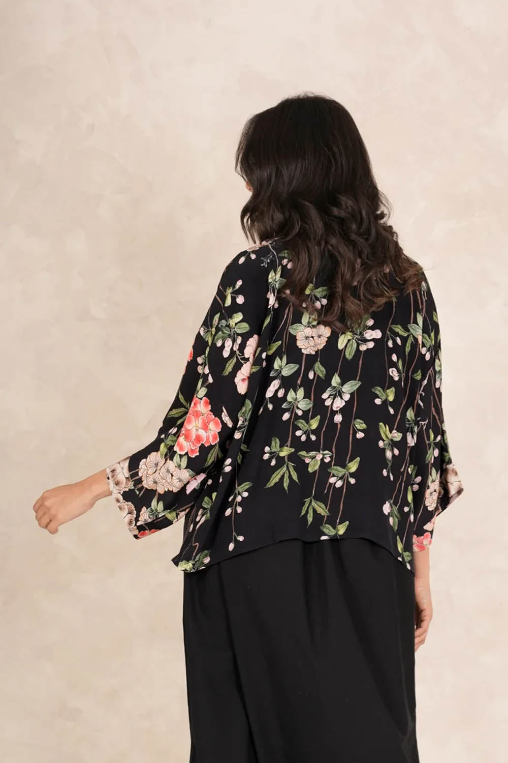 Trailing Blossom Crepe Kimono