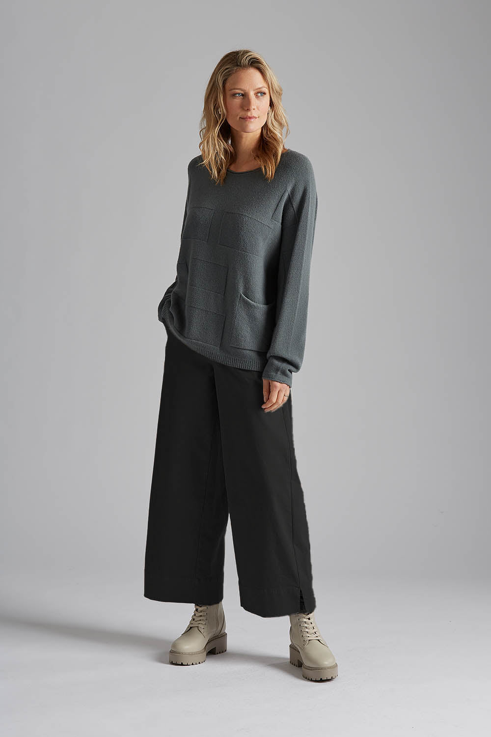 Wide 2593 Pants