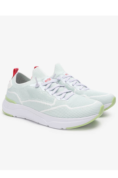 Cue Lightweight Trainers