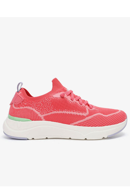 Cue Lightweight Trainers
