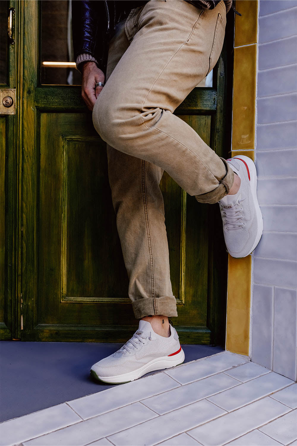 Cue Lightweight Trainers