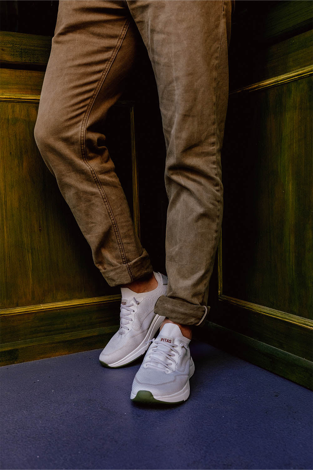Cue Lightweight Trainers
