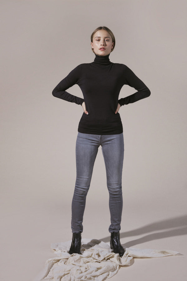 Ichi Mafa Roll Neck Black