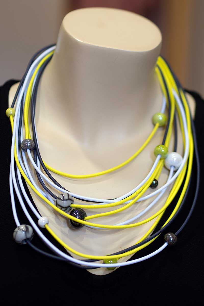 JessieJuniper Elastic Cord Bead Necklace Yellow K2135