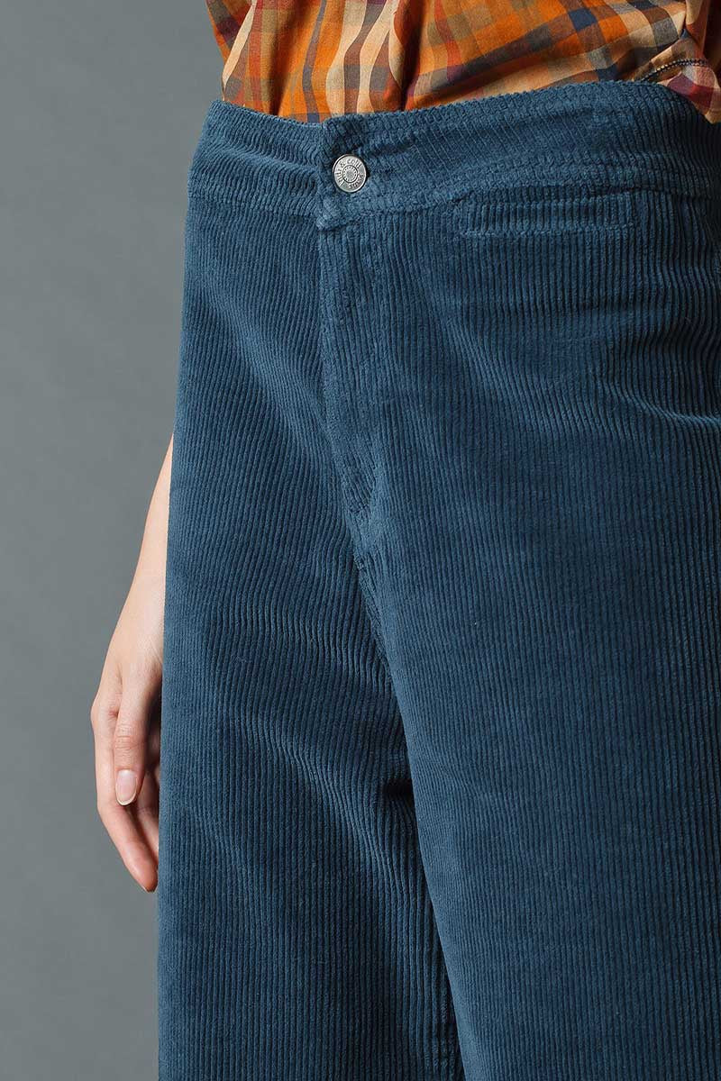 Indi & Cold Corduroy Cropped Trousers Acero