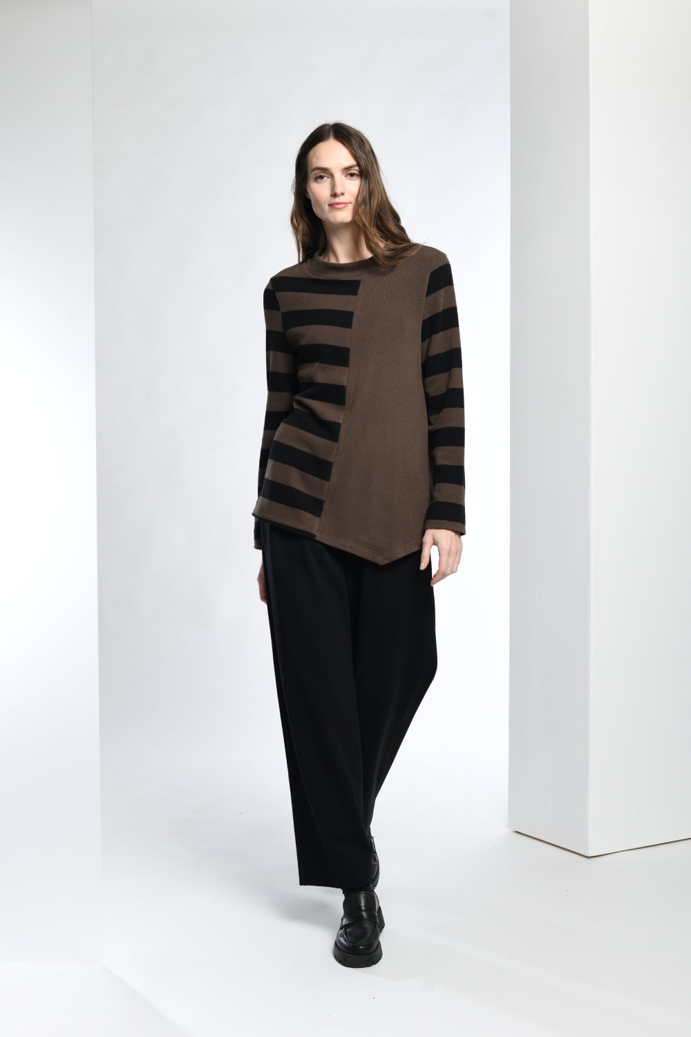 Split Stripe Front Seam Pullover