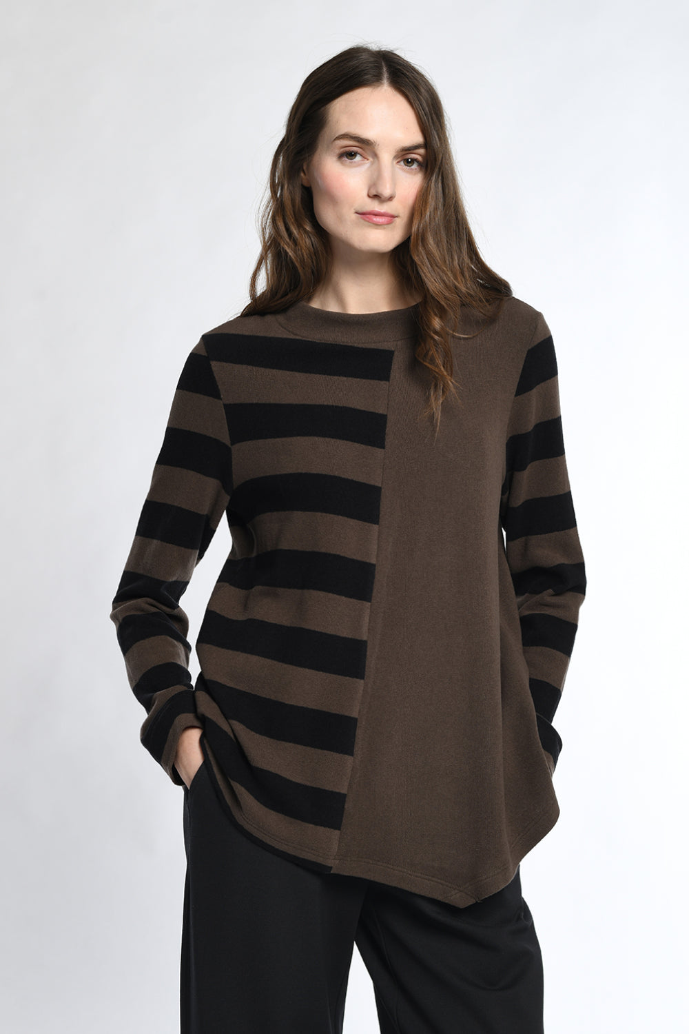 Split Stripe Front Seam Pullover