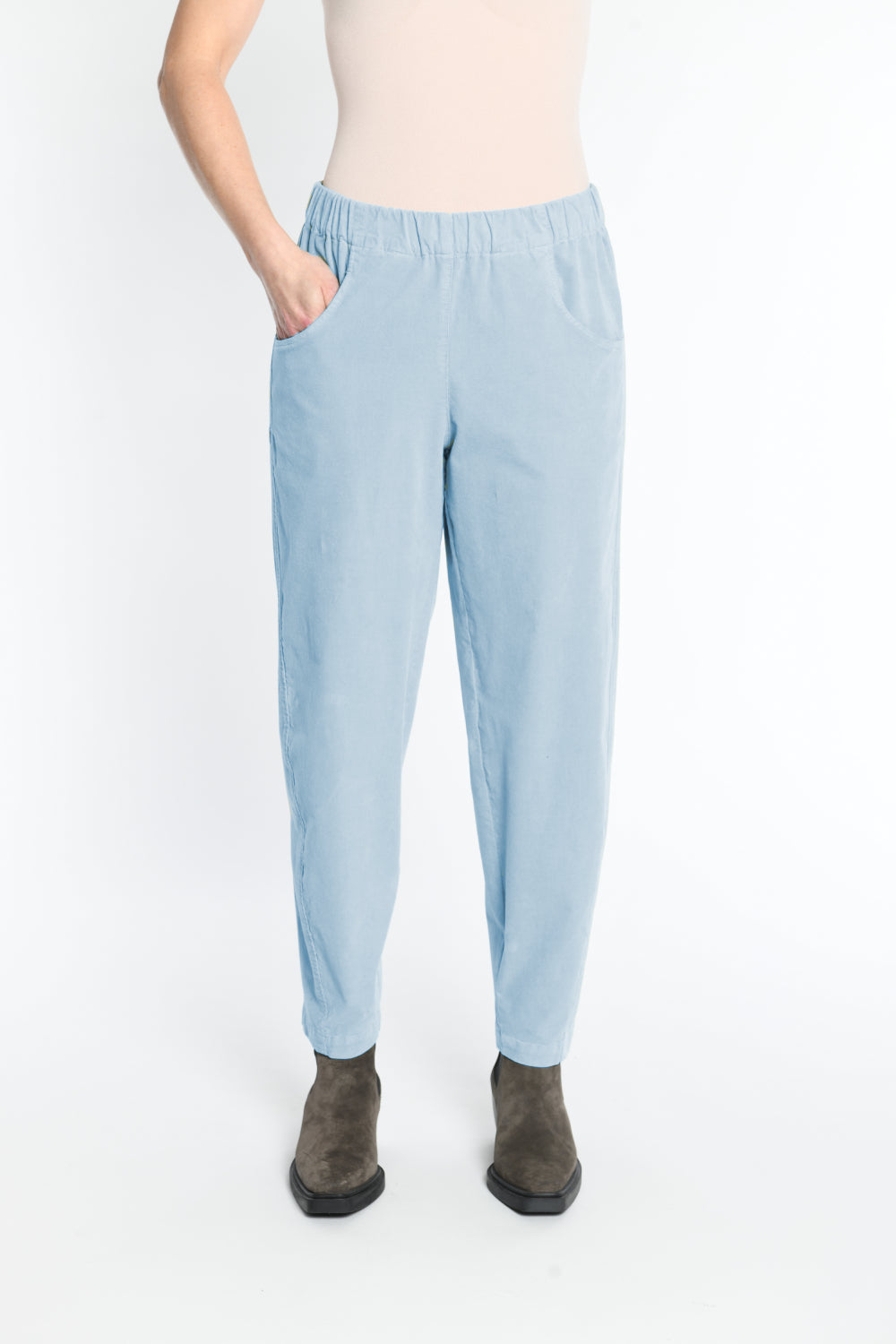 Soft Narrow 9654 Barrel Trousers