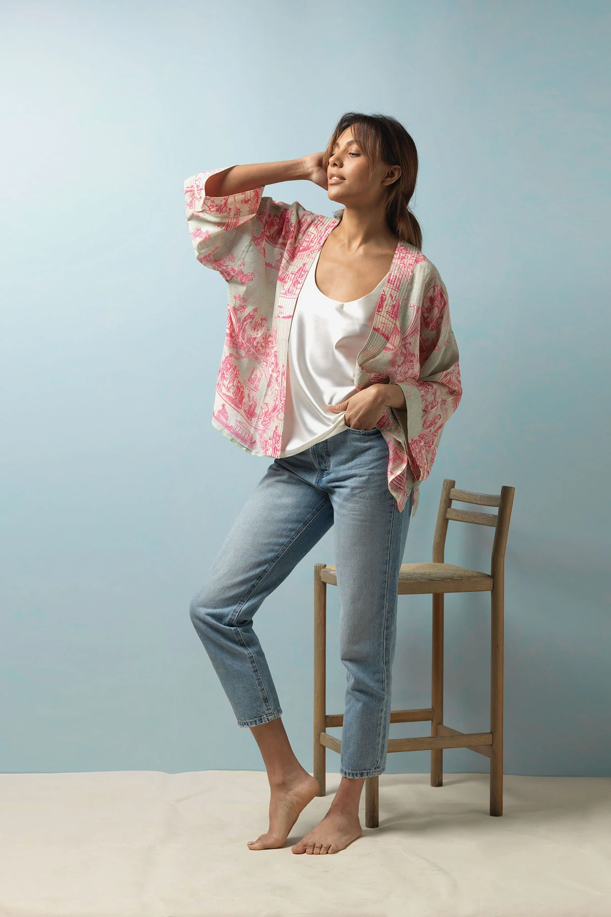One Hundred Stars Ancient Columns Kimono Pink