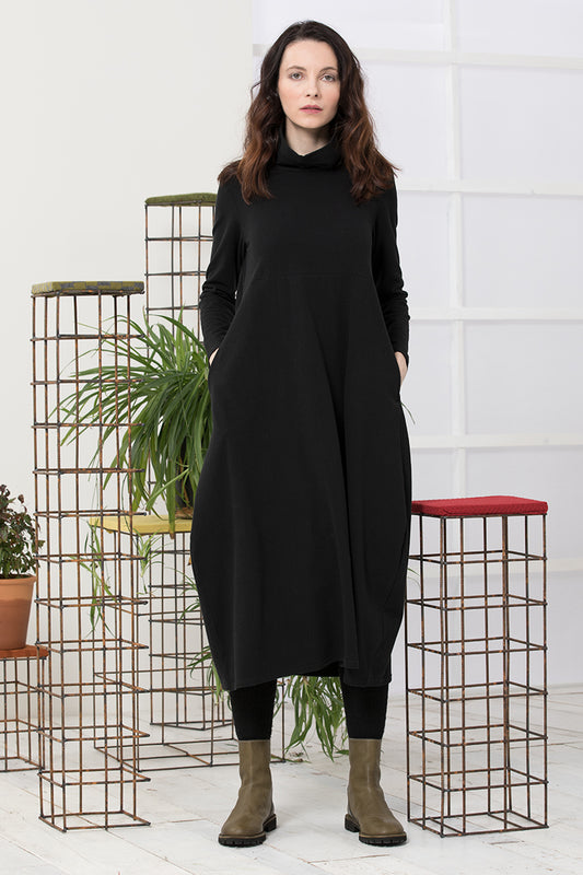 Neirami Turtle Neck Long Dress Bruxelle
