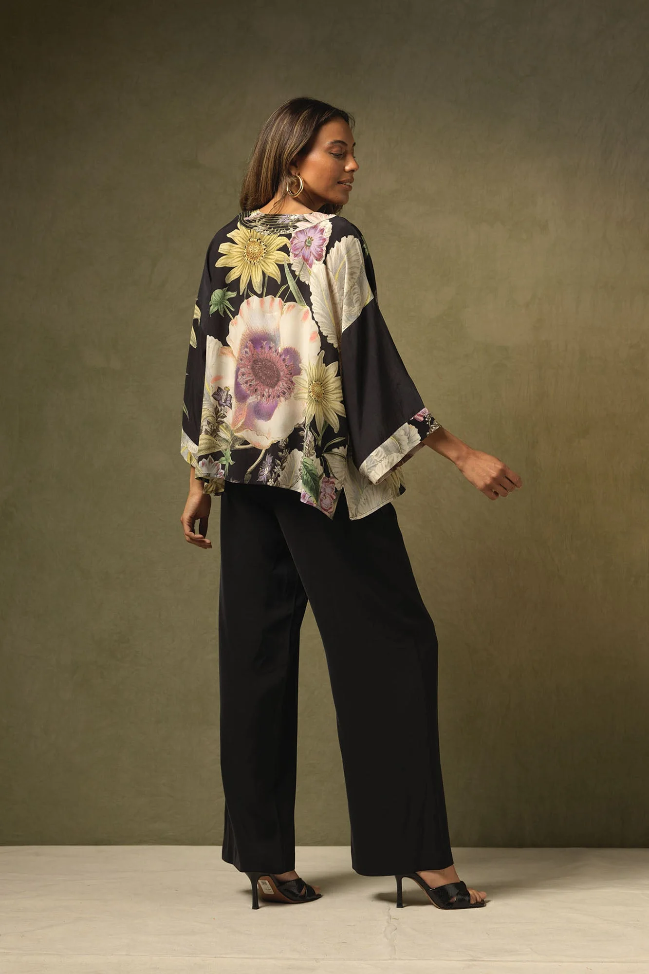 One Hundred Stars Crepe Daisy Kimono Black 