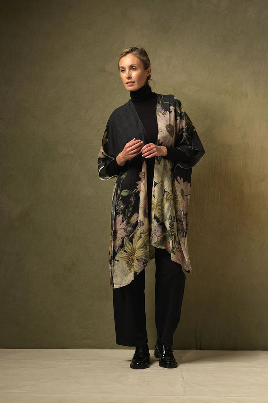 One Hundred Stars Wool Throwover Daisy Black Black