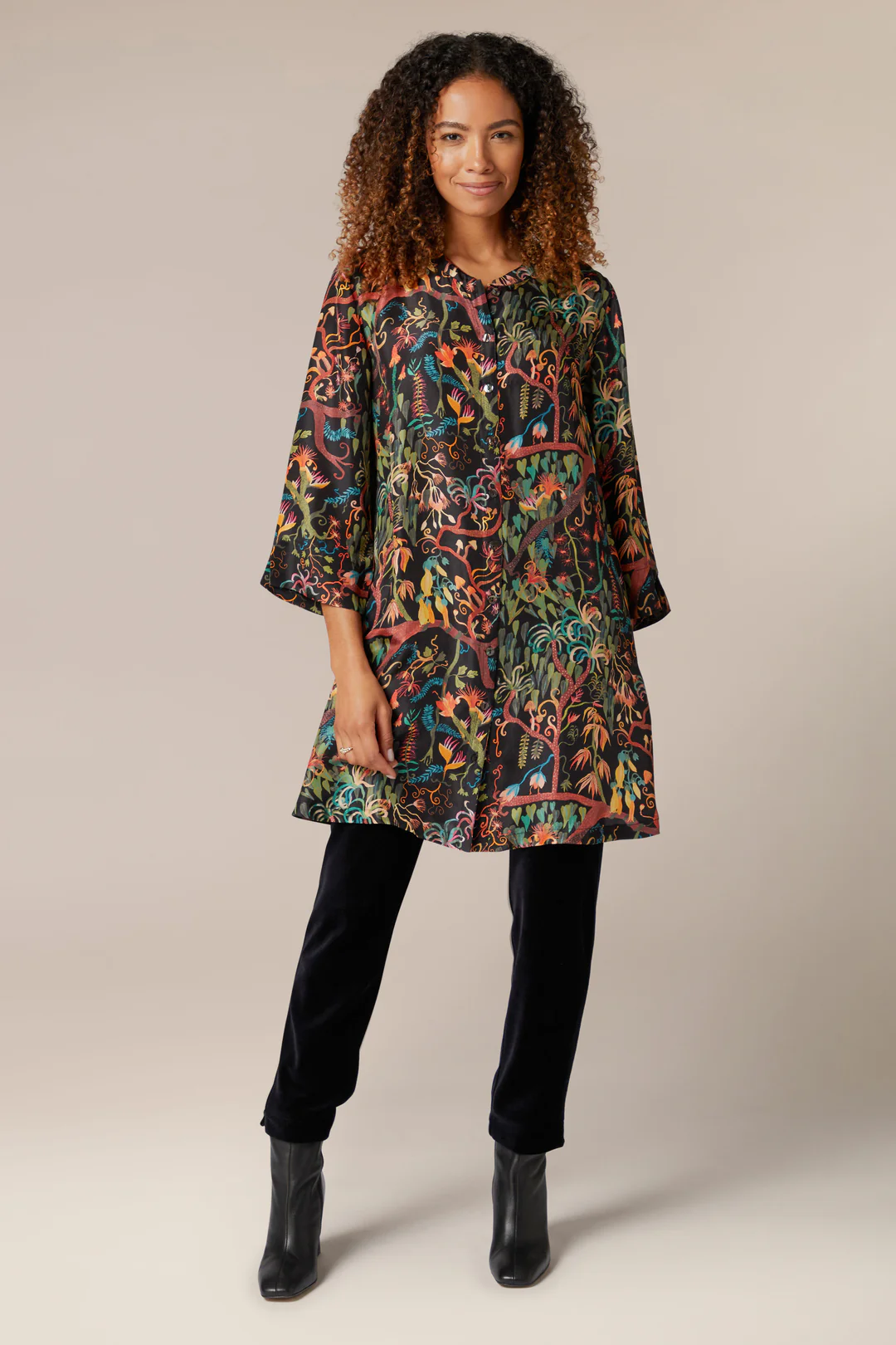 Sahara Faraway Jungle Silk Long Shirt Black