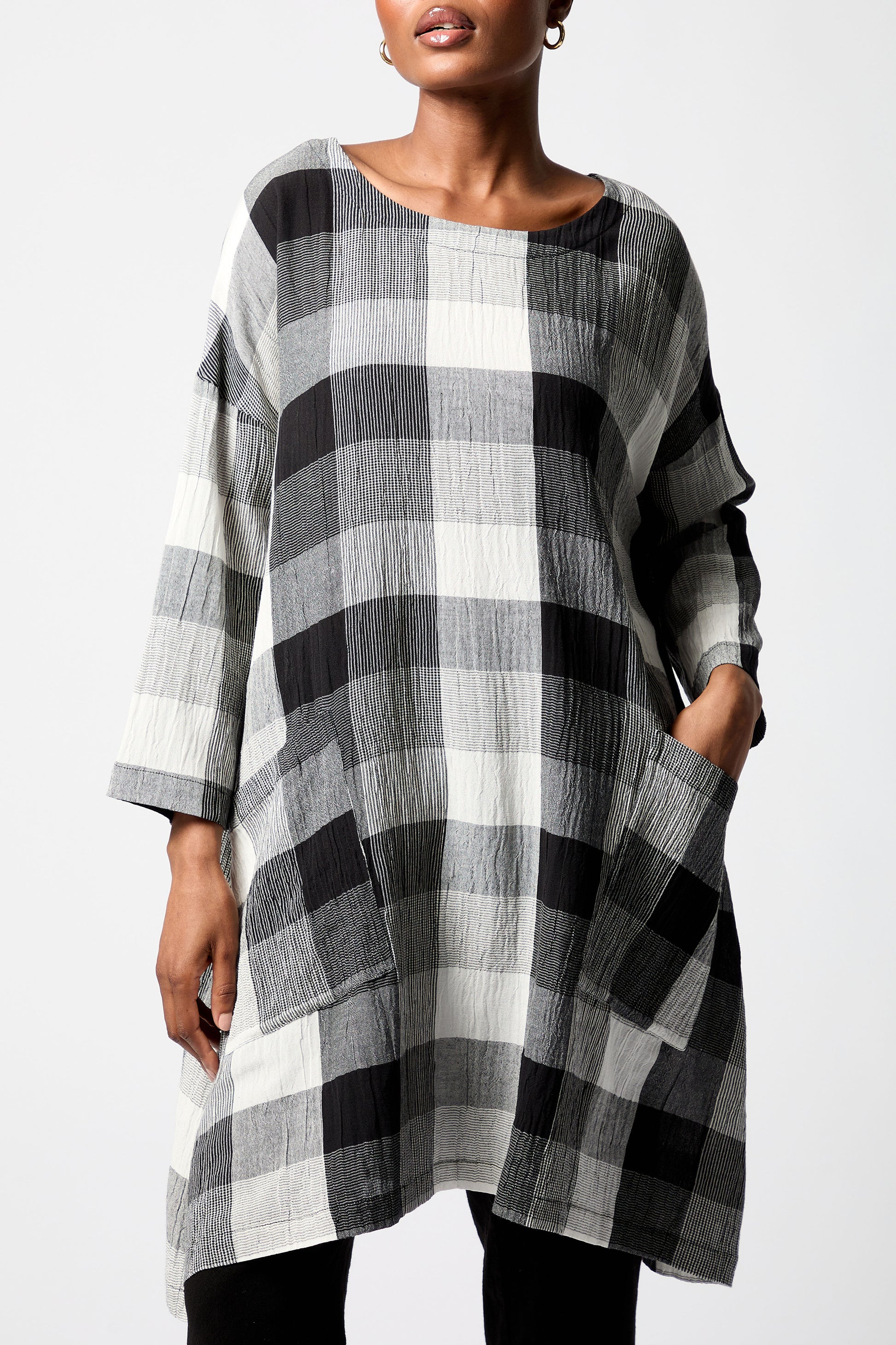 Sahara Crinkle Grid Check Tunic Black 