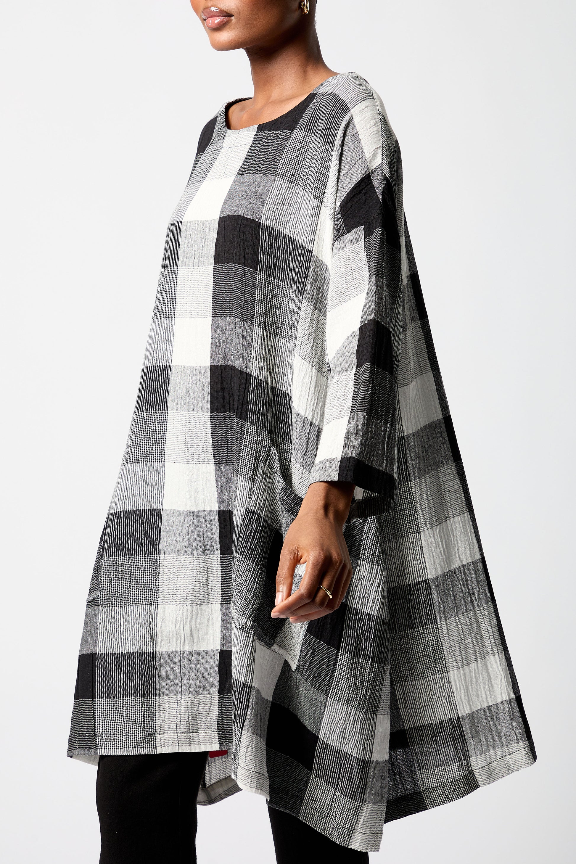 Sahara Crinkle Grid Check Tunic Black Black