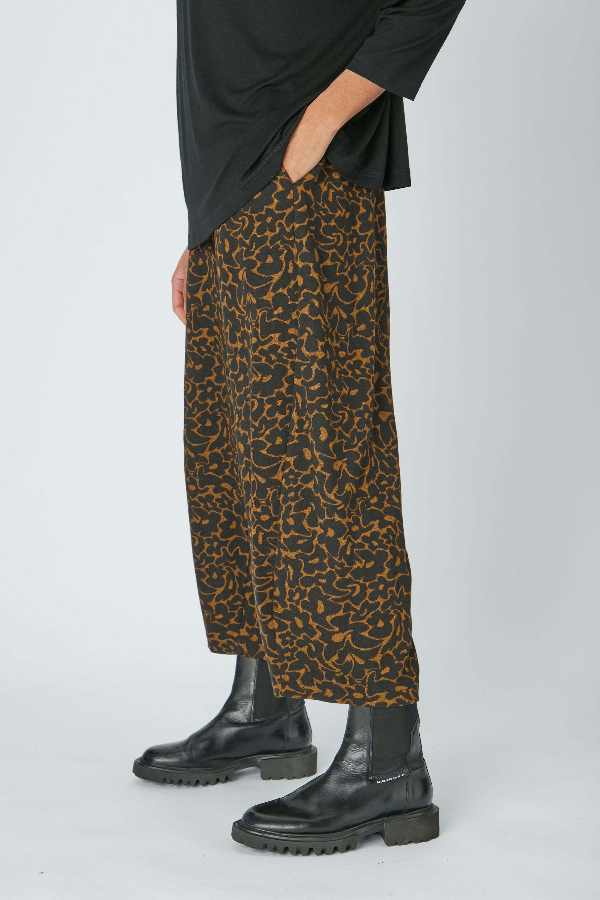Sahara Jacquard Flower Bubble Trousers Black