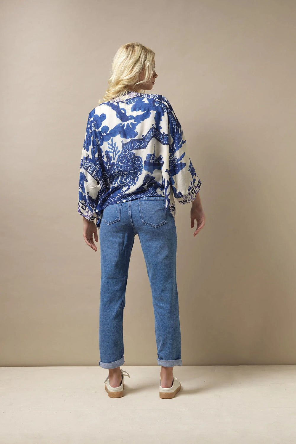 One Hundred Stars Giant Willow Kimono 