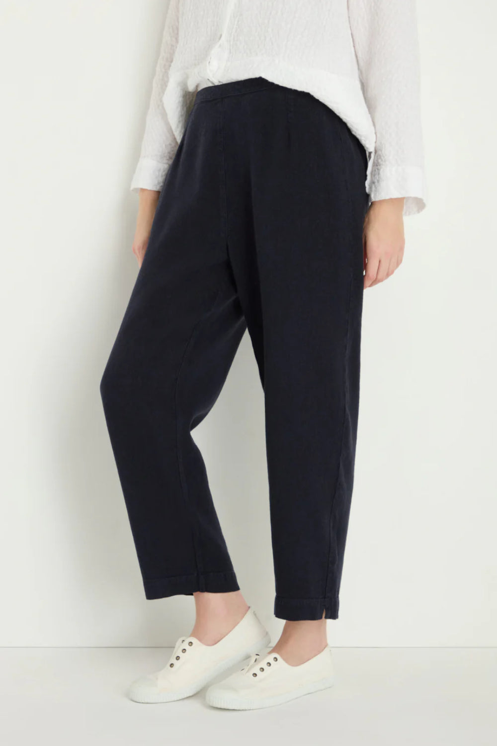 Slim Twisted Linen Trousers