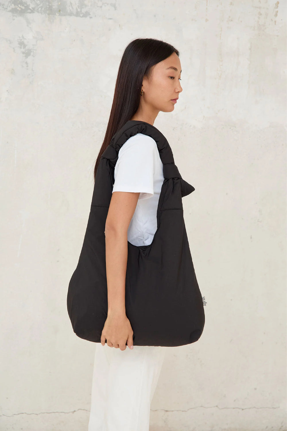 Biwa Puffy Tech Bag