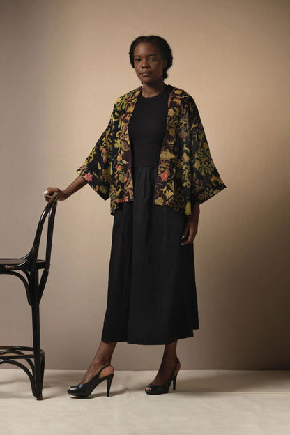 One Hundred Stars Crepe Kimono Tudor Silk Black
