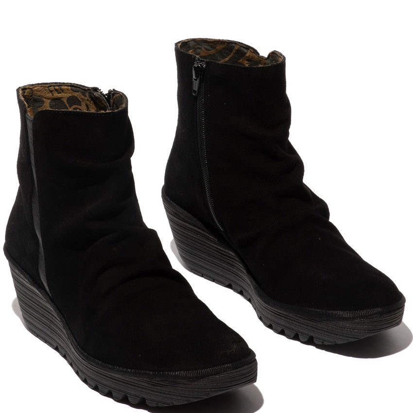 Fly London Yopa Boot Oil Suede Black Black