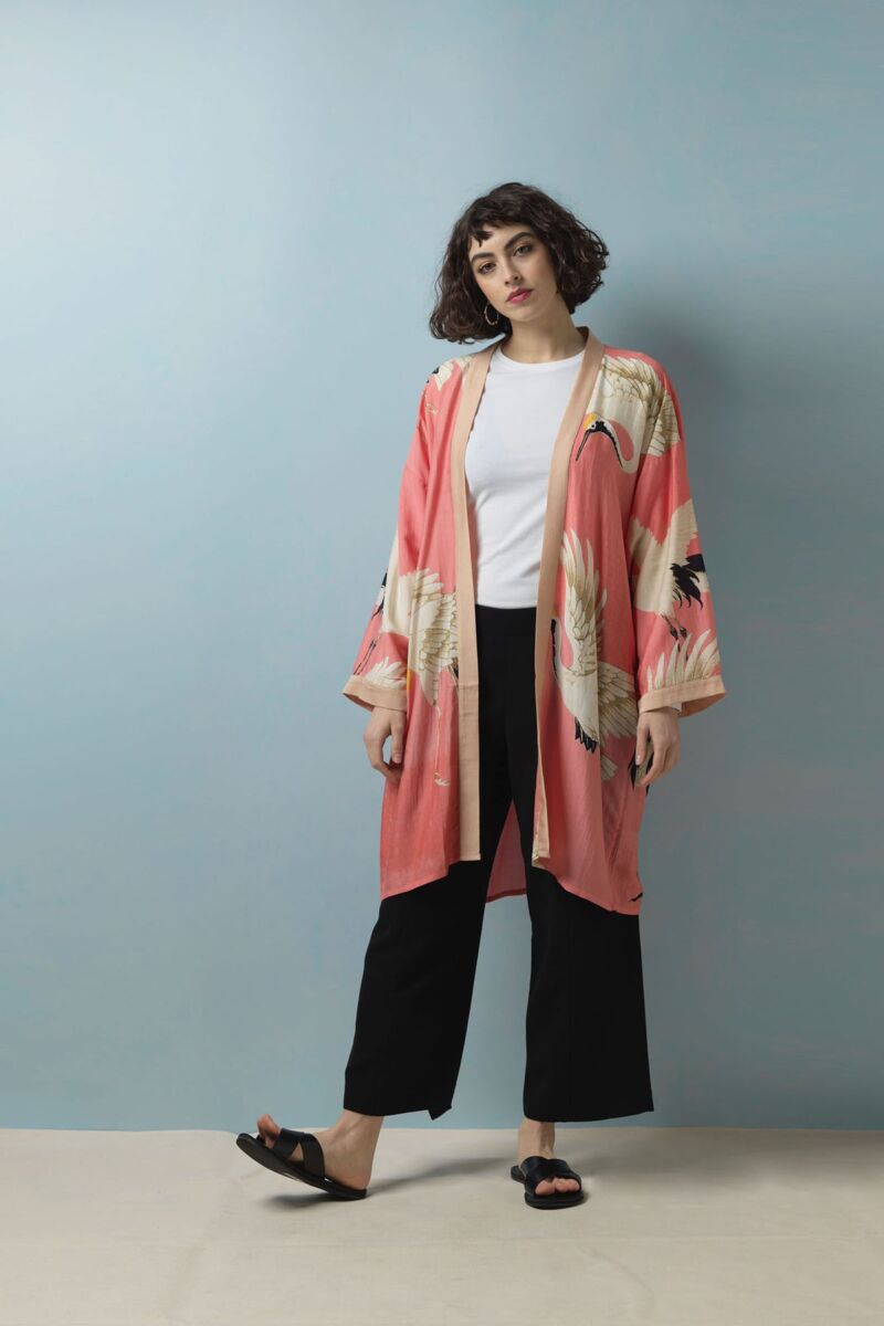 One Hundred Stars Stork Collar Kimono Lipstick Pink