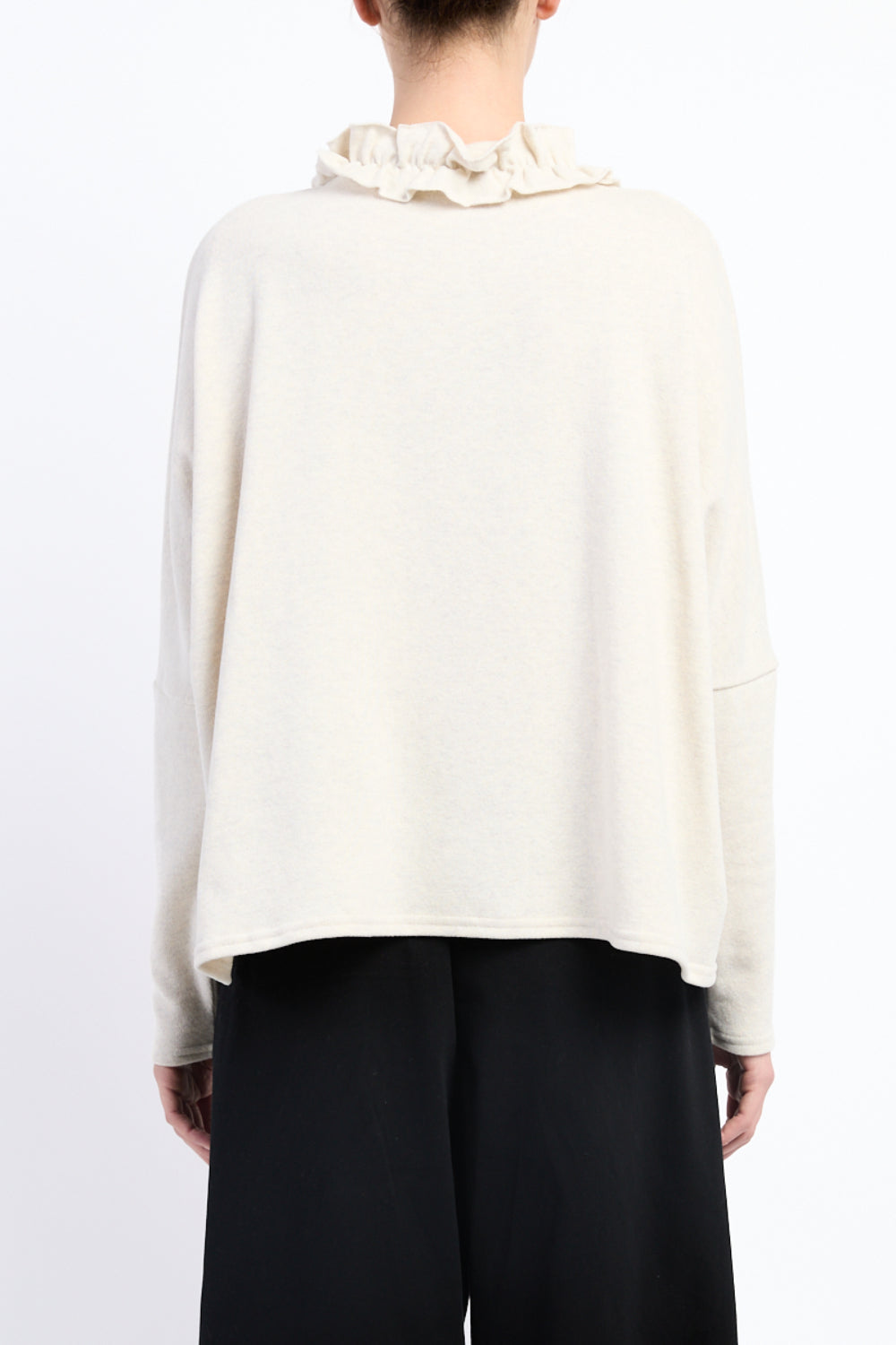 Ruffle Soft Basic Pullover