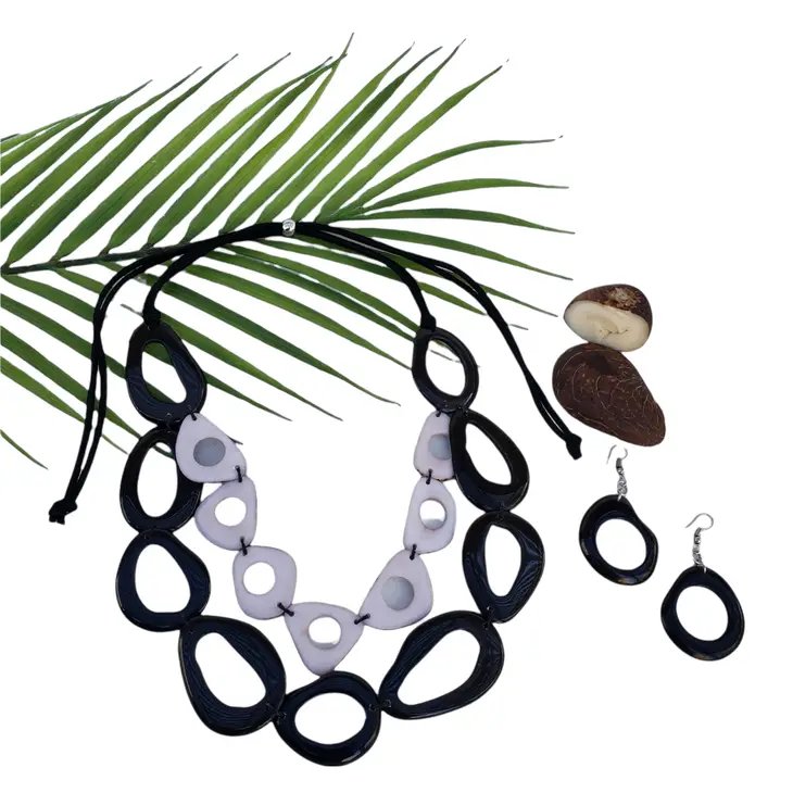 Jewellery By Allie Layered Tagua Chain Necklace Black