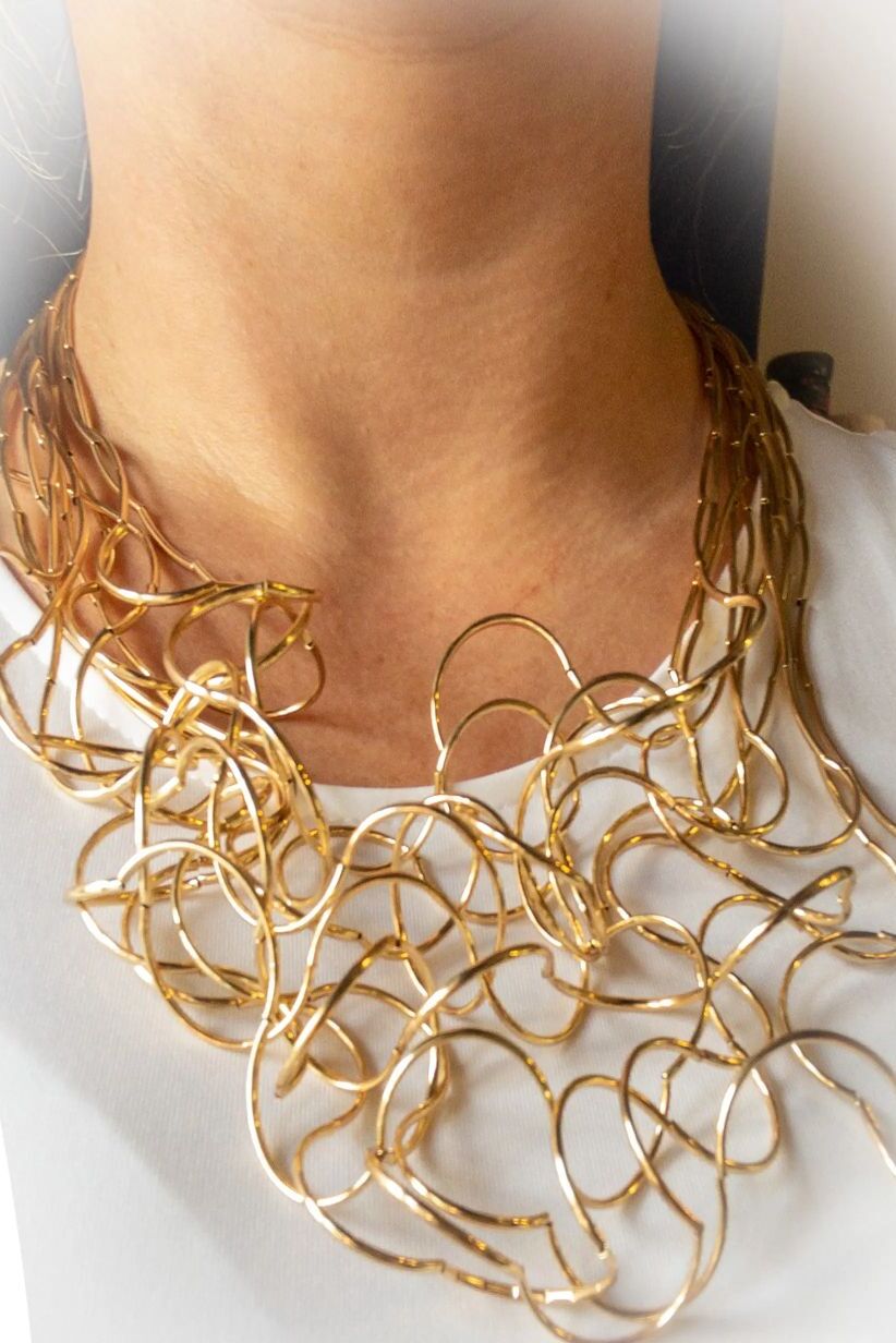 Jess & Lou Wow Statement Wire Necklace Gold