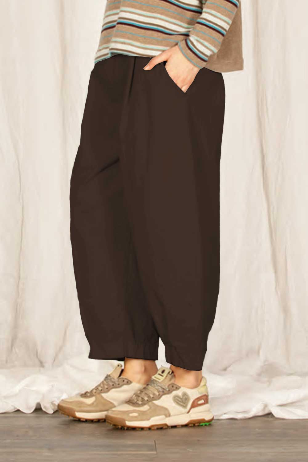 Bianco V Tvel Needlecord Pants