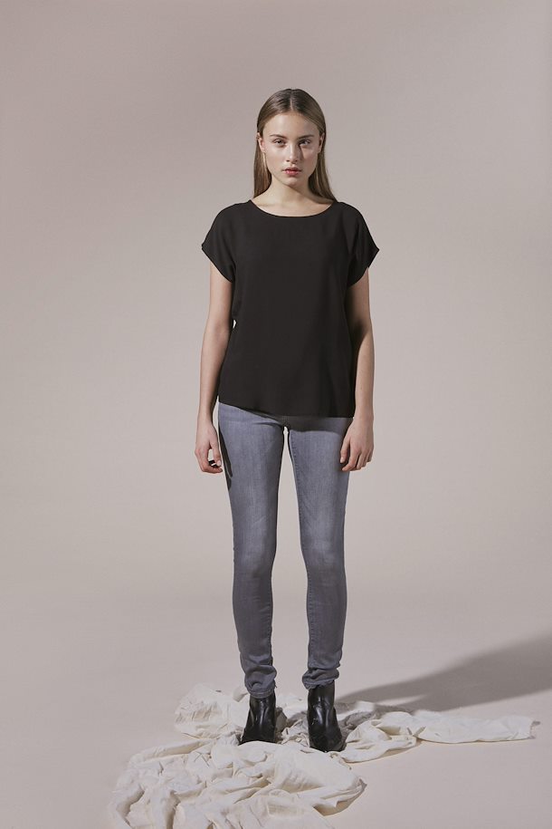 Ichi Maja Top Black