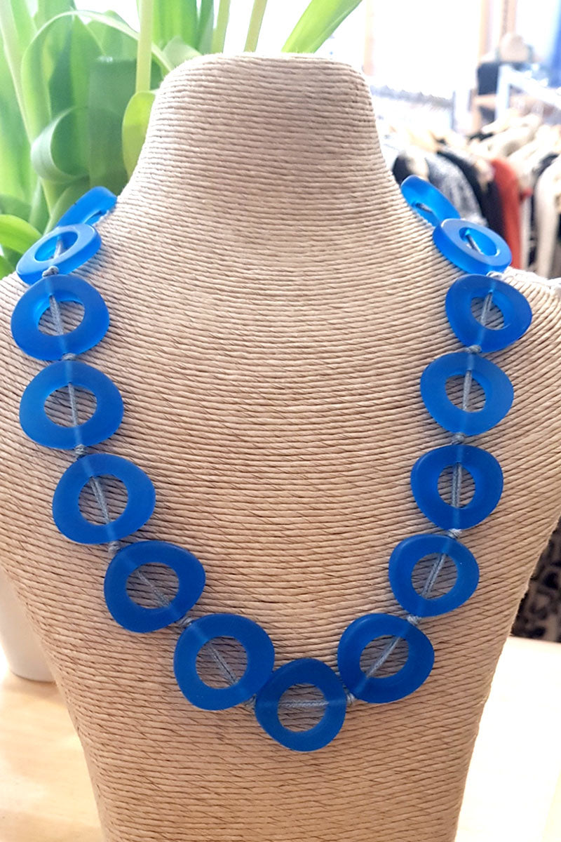 Capri Clothing Blue Transparent Circle Necklace
