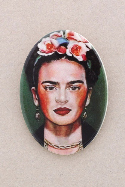 Sonata Frida Resin Oval Brooch Close