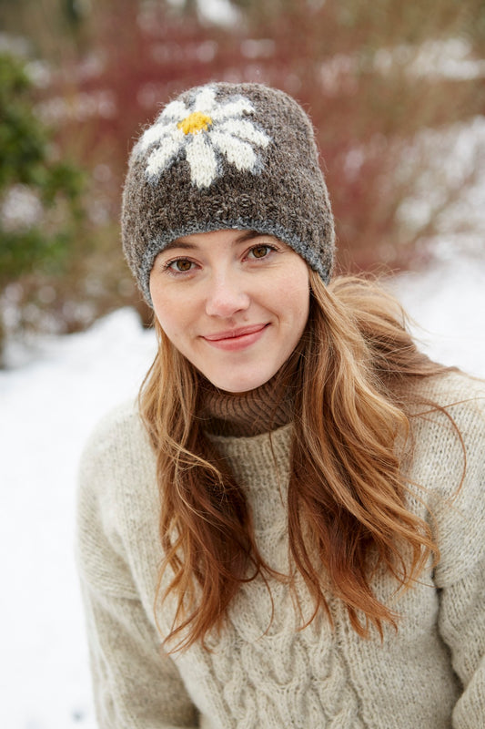 Pachamama Daisy Beanie Bark