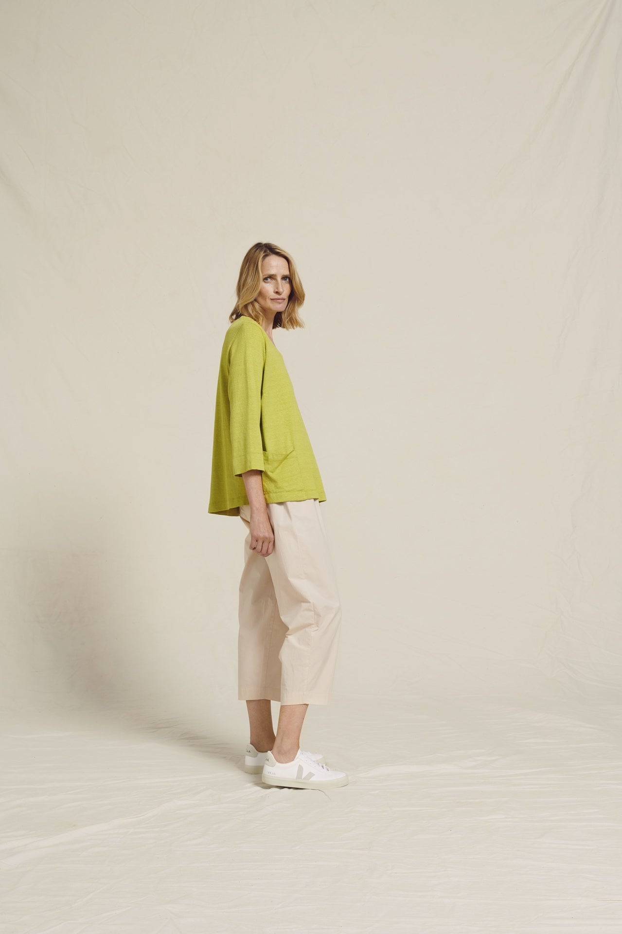 Two Danes Haiam T-shirt Lentil Green