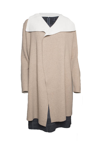 Backstage Clothing Gina Cardigan Beige