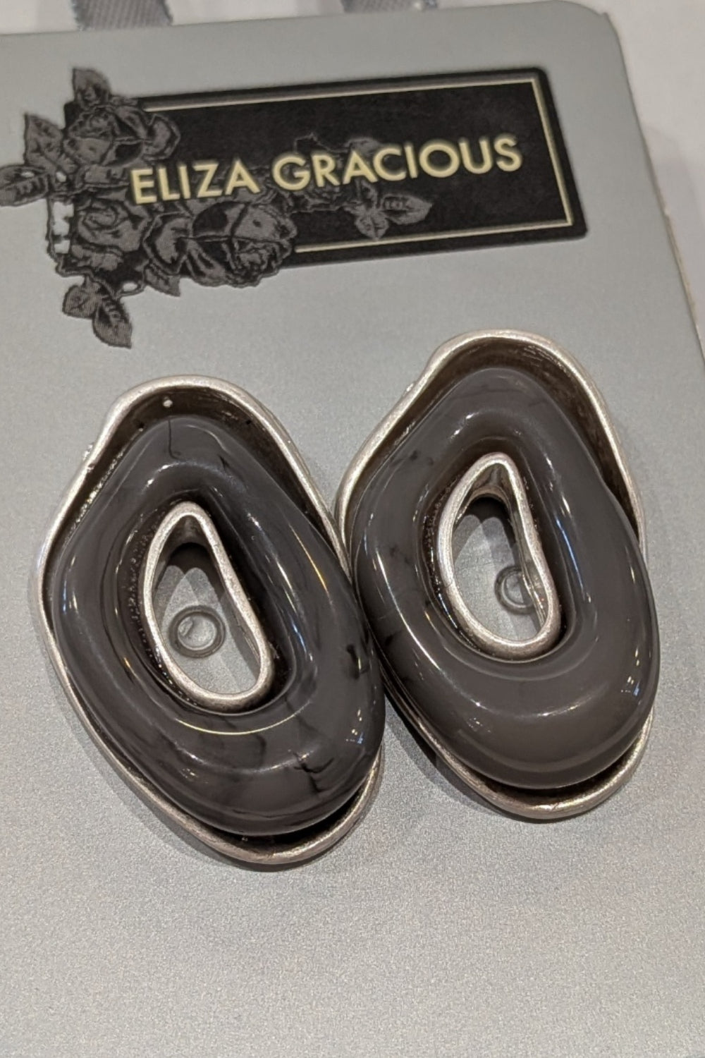 Resin Mis-Shapen Studs